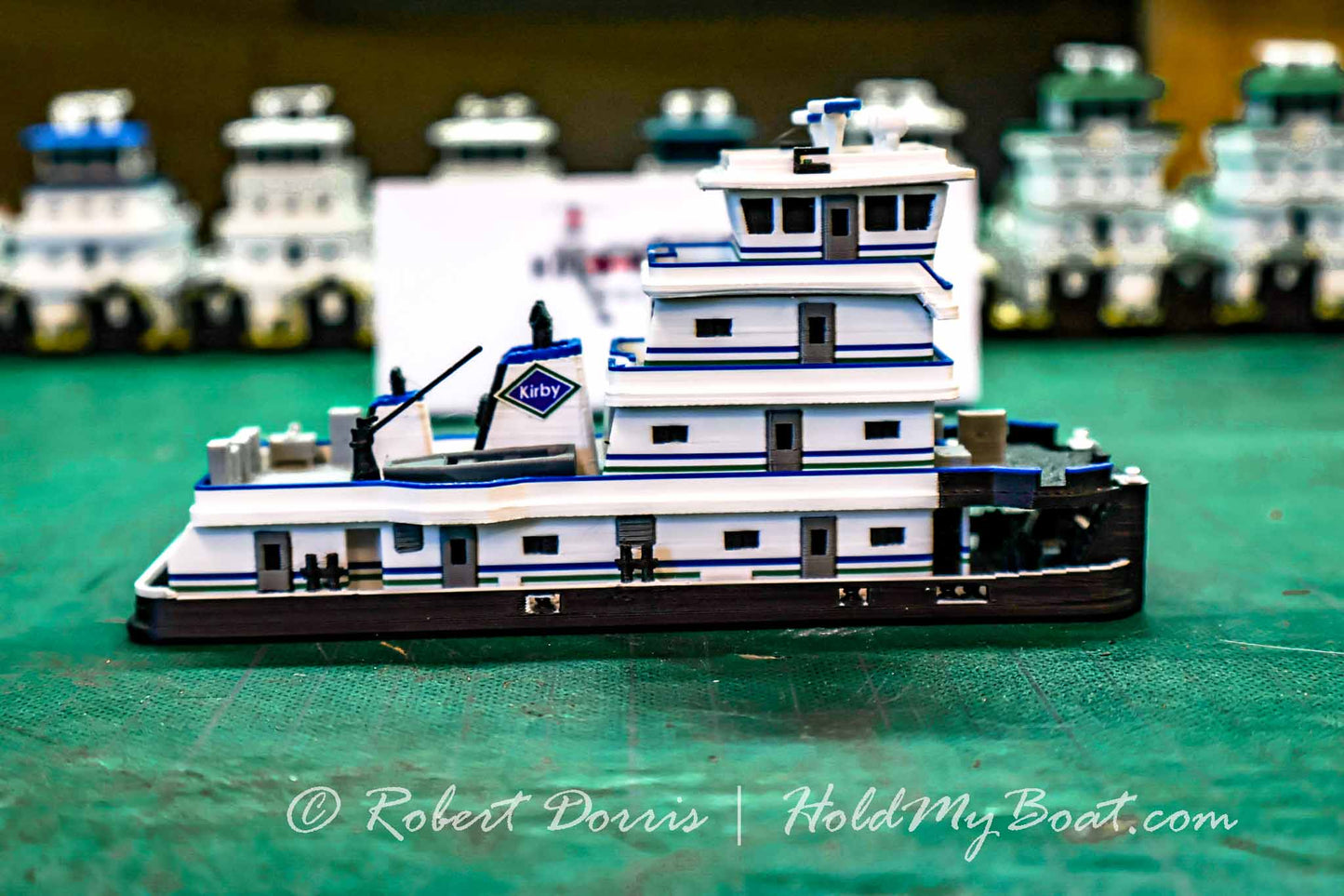MV Lester Parker Towboat Model + Unit Tow