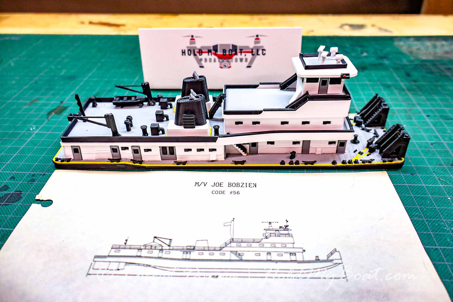 M/V Lewis B. Strait / Joe Bobzien Towboat Model