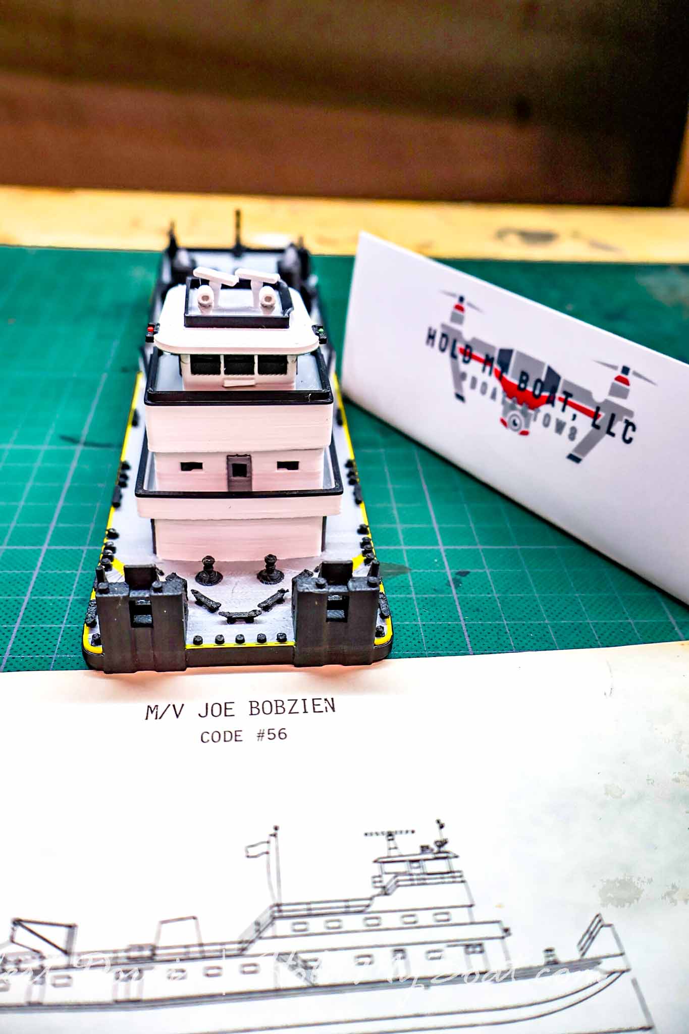 M/V Lewis B. Strait / Joe Bobzien Towboat Model