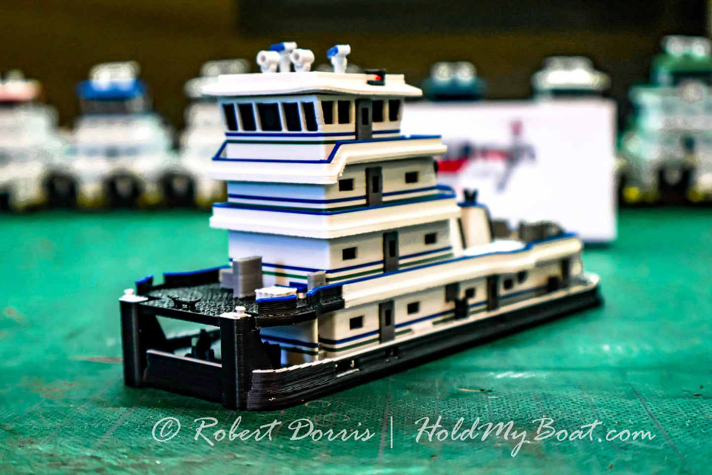 MV Lester Parker Towboat Model + Unit Tow