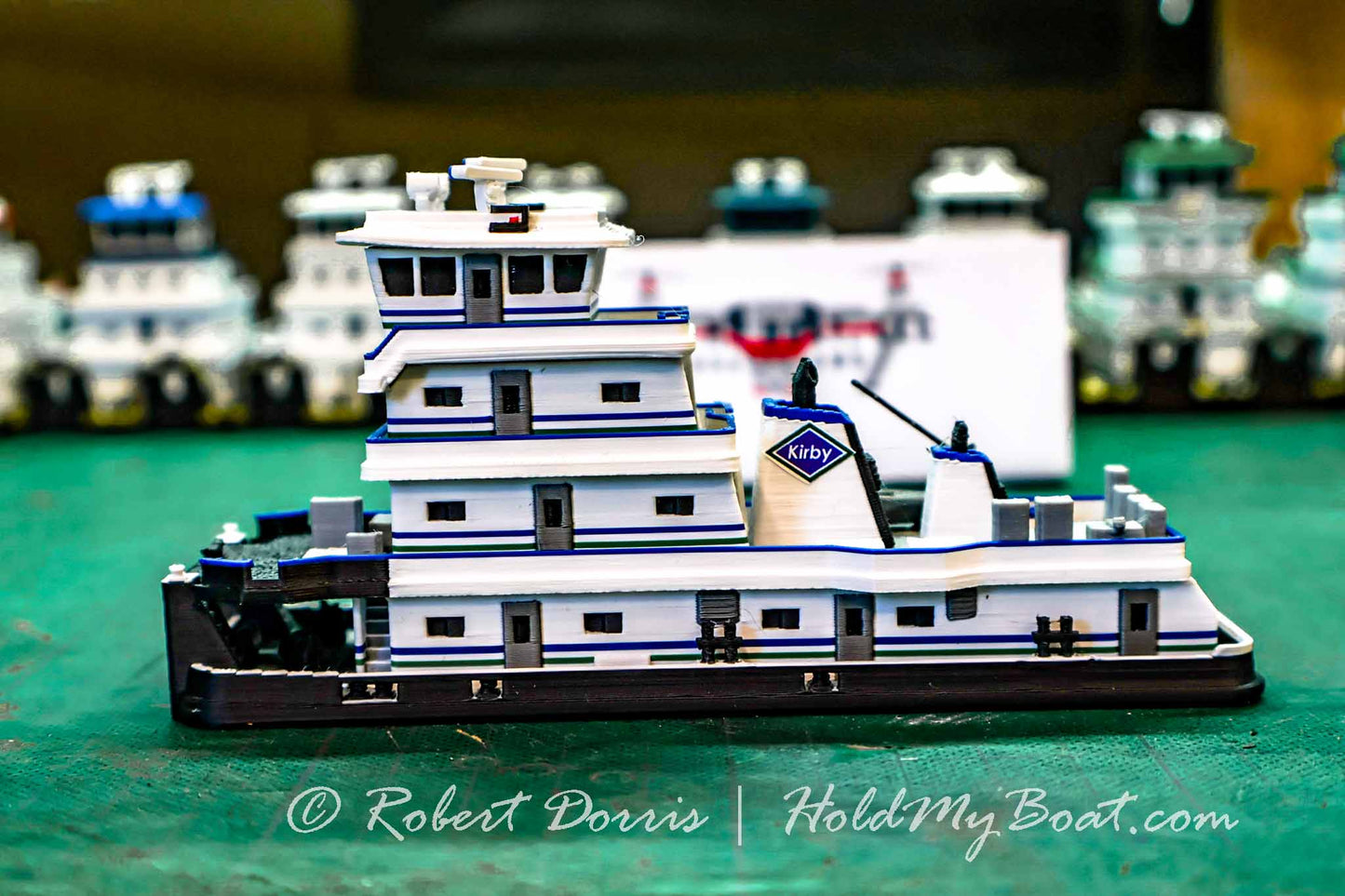 MV Lester Parker Towboat Model + Unit Tow