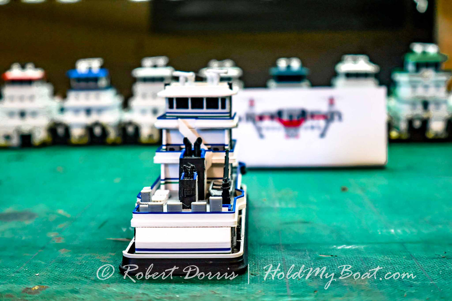 MV Lester Parker Towboat Model + Unit Tow