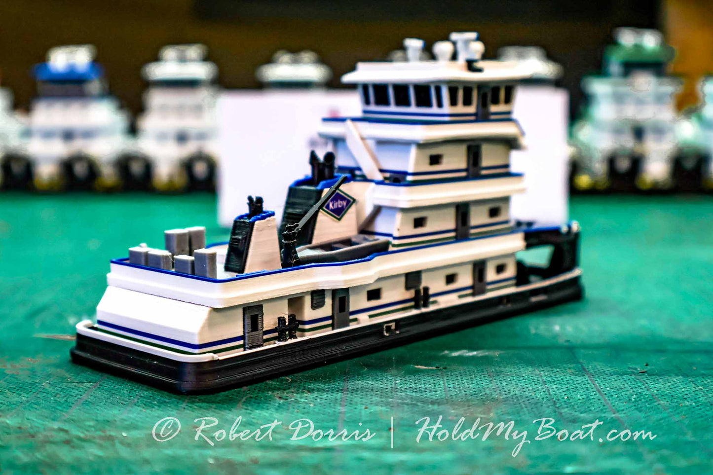 MV Lester Parker Towboat Model + Unit Tow