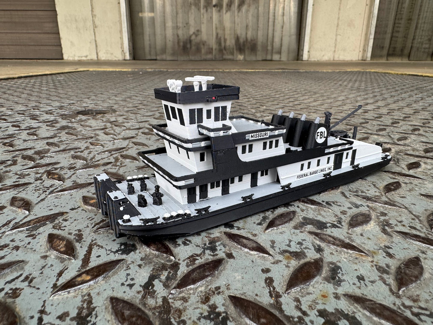 M/V Missouri Quad Towboat Model