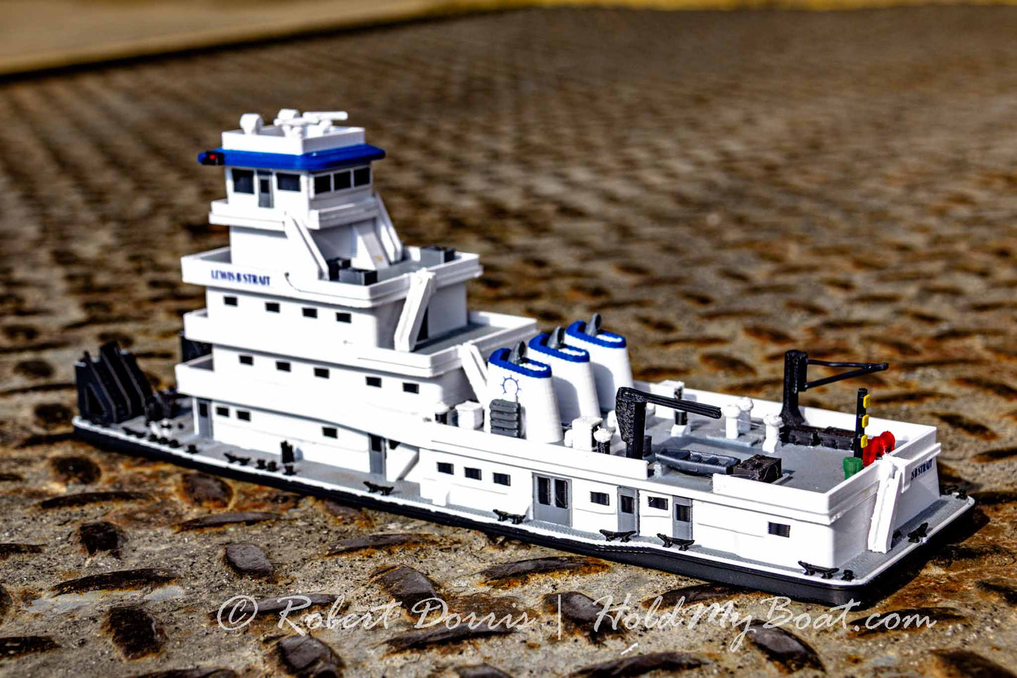 M/V Lewis B. Strait / Joe Bobzien Towboat Model
